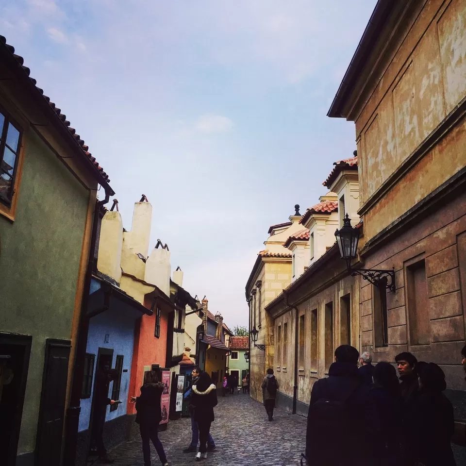 Photo of Golden Lane, Praha 012, Czech Republic by Sumedha Bharpilania