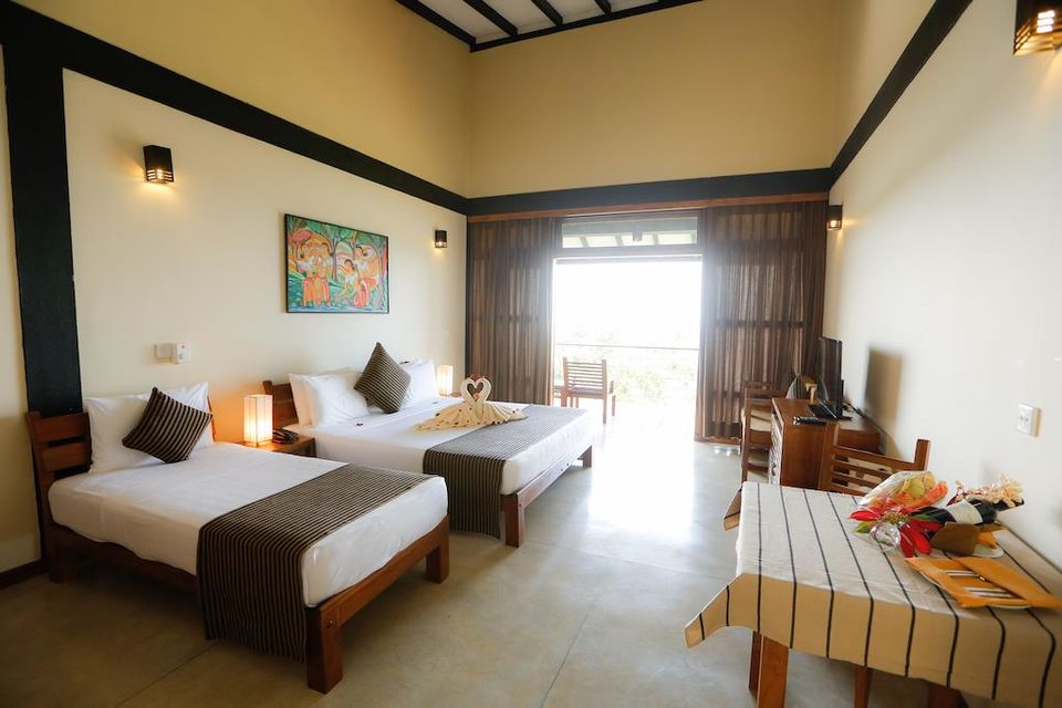 Photo of Offbeat Places To Visit In Sri Lanka by Sumedha Bharpilania