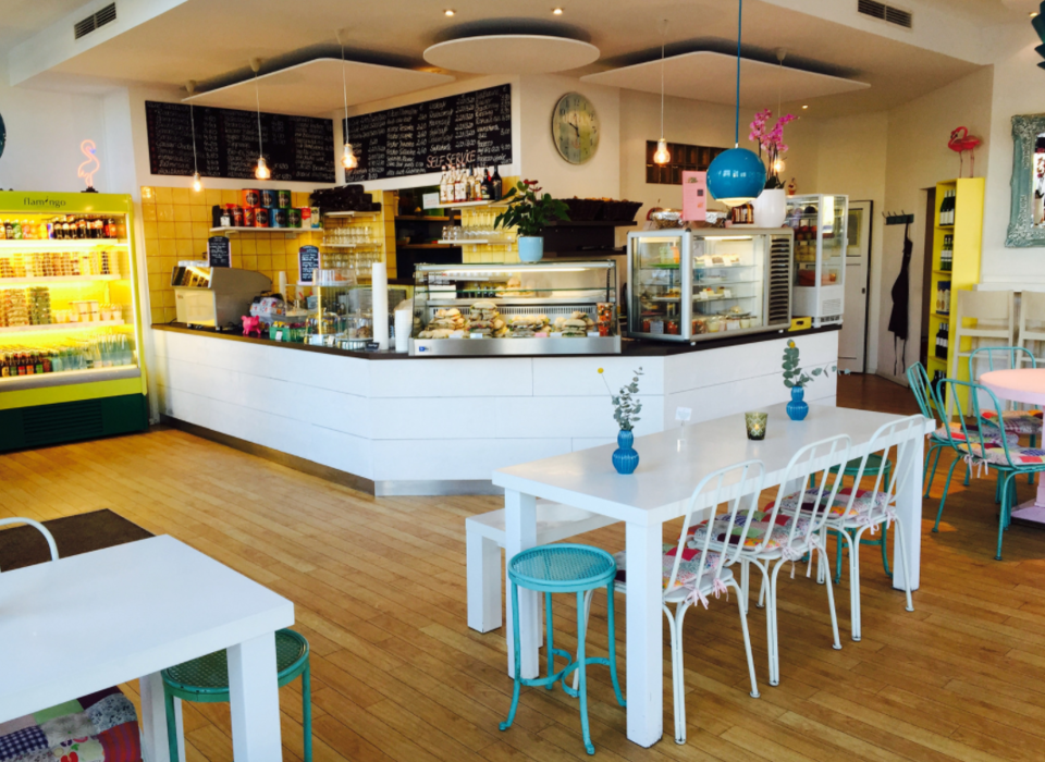 Photo of Top 10 Restaurants And Cafes In Berlin 7/11 by Sumedha Bharpilania