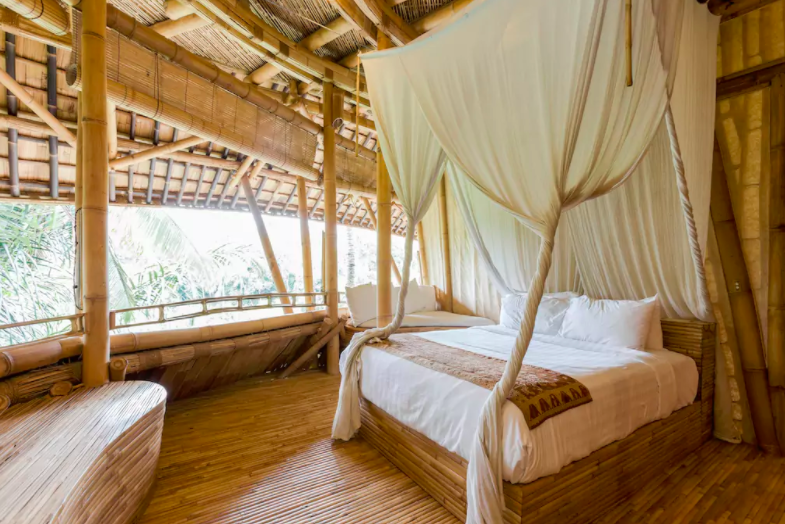 Photo of 10 Unique And Affordable Airbnb Properties For The Perfect Honeymoon 17/20 by Sumedha Bharpilania