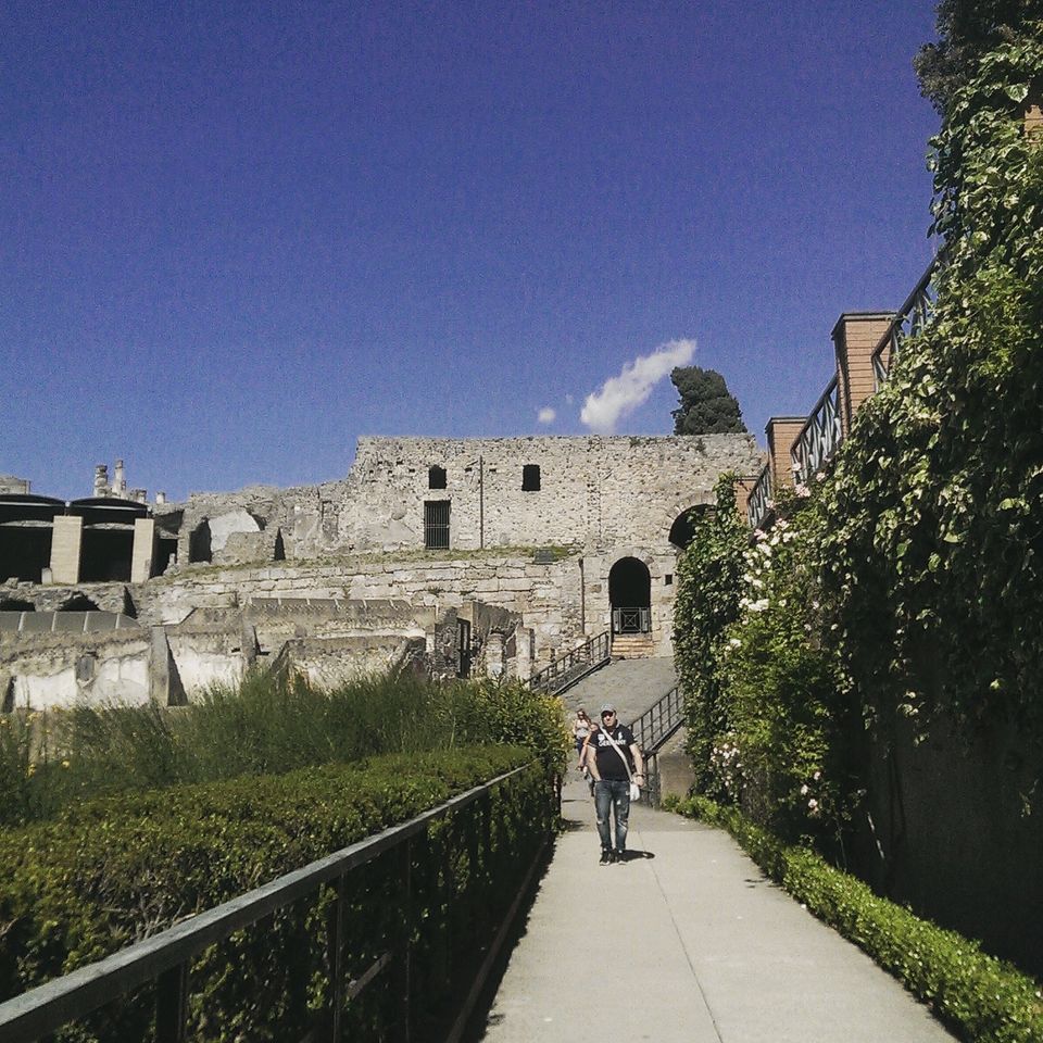 Photo of Of Pizza Marinara And Overwhelming Discoveries: Naples 3/26 by Sumedha Bharpilania