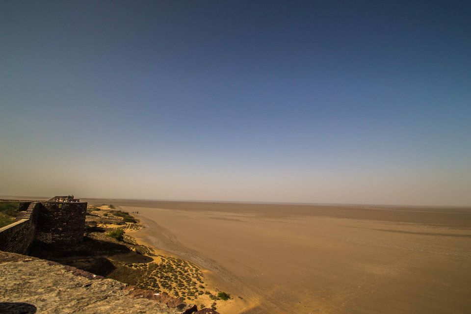 Photo of Lakhpat Fort, Kot Lakhpat, Gujarat, India by Ronojoy Sinha