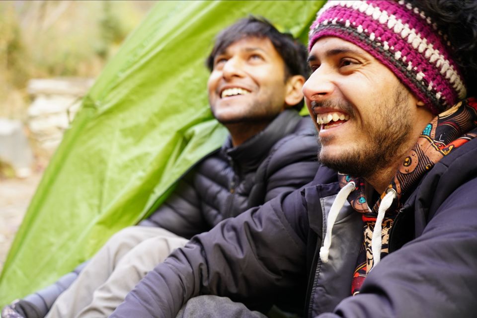 Photo of Chlo chlein Swarg ki raah by Em Vames