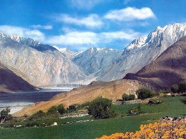 Photo of A complete to-go places for Ladakh for everyone 17/18 by deepanshu garg