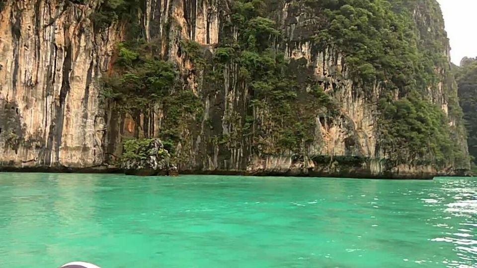 Photo of Phuket Thailand by Abhinav Acharya