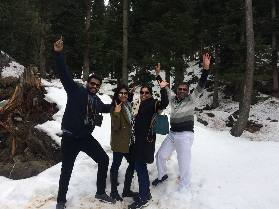 Photo of This is exactly what an ideal family trip to Kashmir looks like! by Sakshi Jain