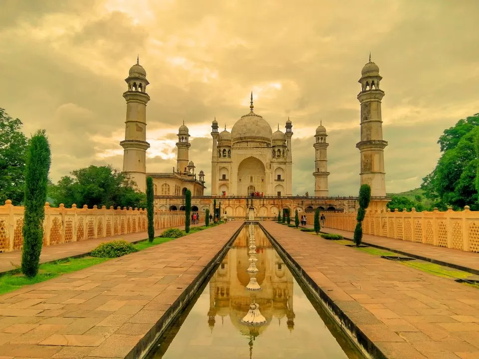 Photo of Shaan of Aurangabad BIBI-KA-MAQBARA by Adittya Aher (travellttude)