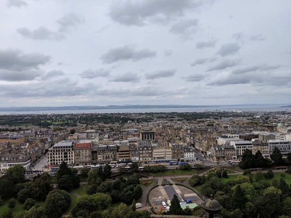Photo of Edinburgh, UK by Swati Tiwari