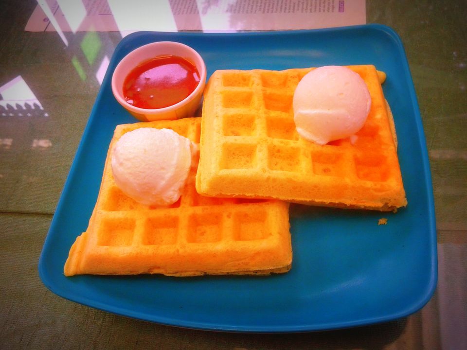 Photo of Food options here will outrun your stay ~ DARJEELING 7/11 by Namrata R