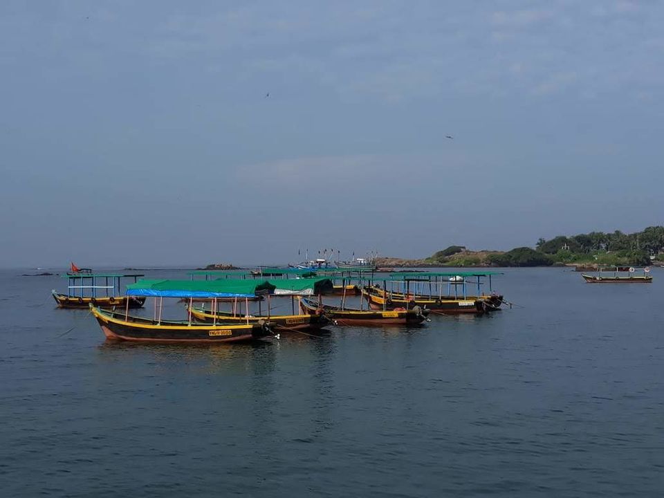 Photo of Malvan Beach, Malvan, Maharashtra, India by Rucha Kulkarni