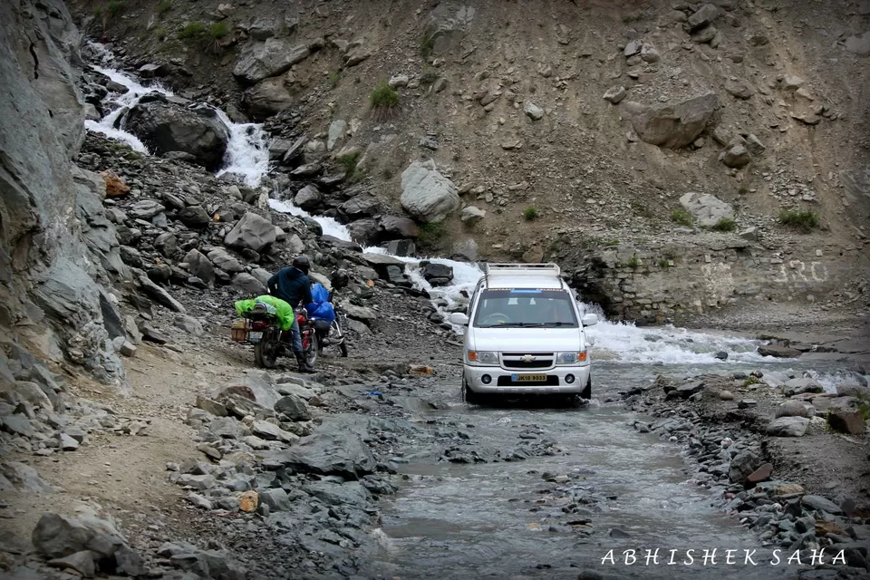 Photo of Baralacha La Pass, Lahaul And Spiti, Himachal Pradesh, India by Abhishek Saha