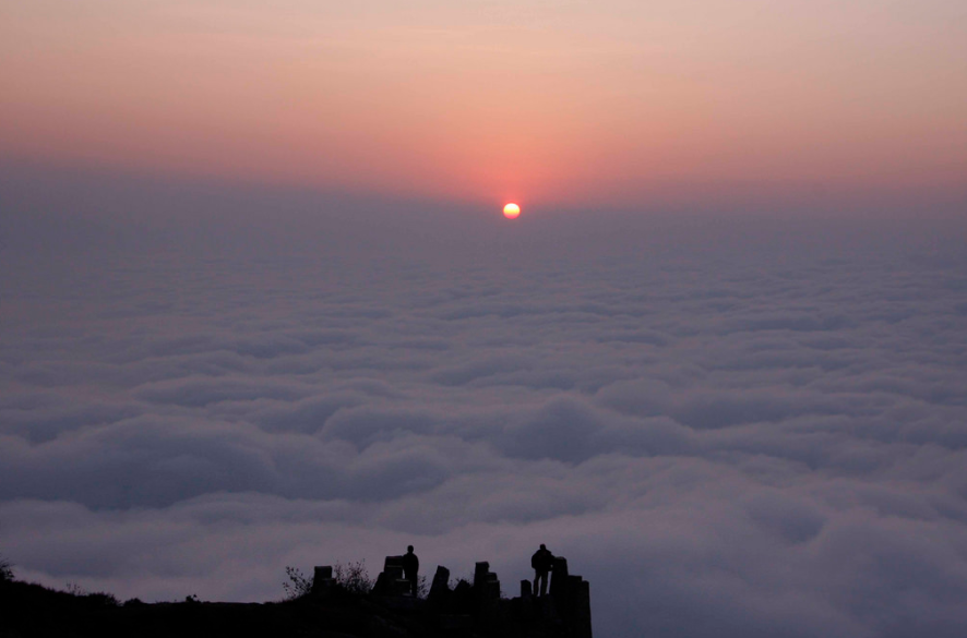 Photo of Skandagiri, Suddahalli, Karnataka by Ayushee Chaudhary