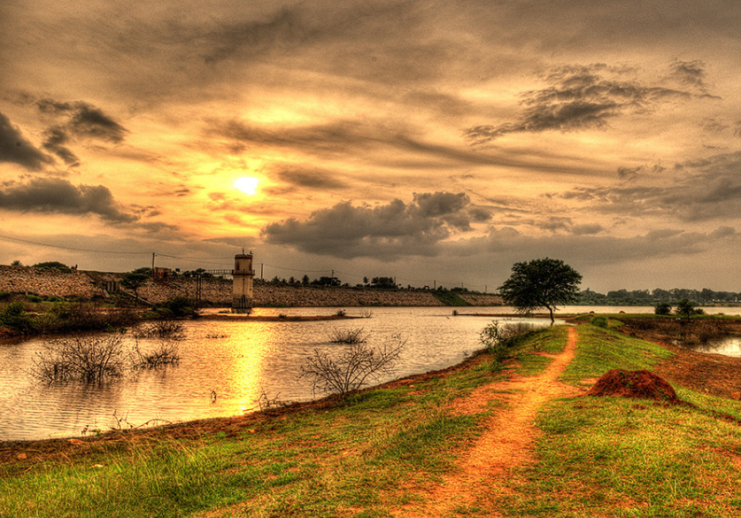 Photo of Hesaraghatta Lake, Hesaraghatta Grass Farm, Karnataka by Ayushee Chaudhary