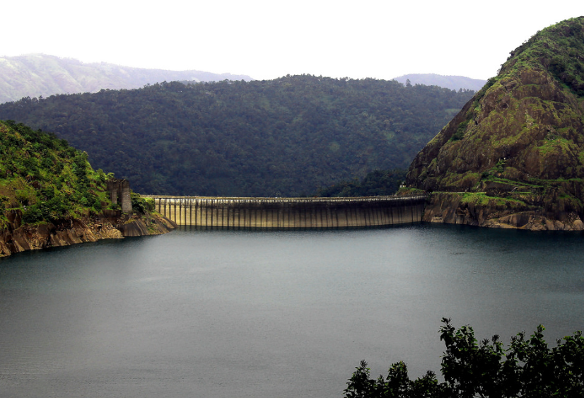 Photo of Idukki Dam, Idukki Township, Kerala by Ayushee Chaudhary
