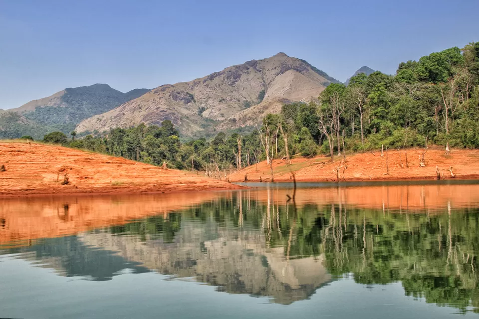 Photo of Banasura Sagar Dam, Padinjarathara, Kerala by Ayushee Chaudhary