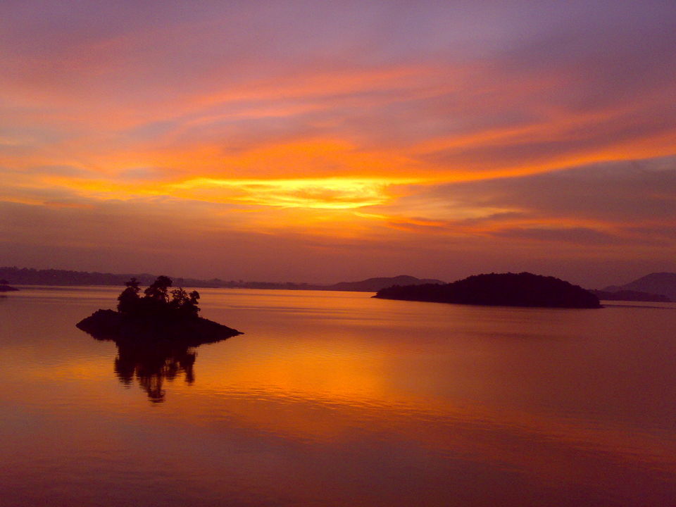 Photo of Maithon Dam, Kenjapahar Ist part al, Jharkhand by Ayushee Chaudhary
