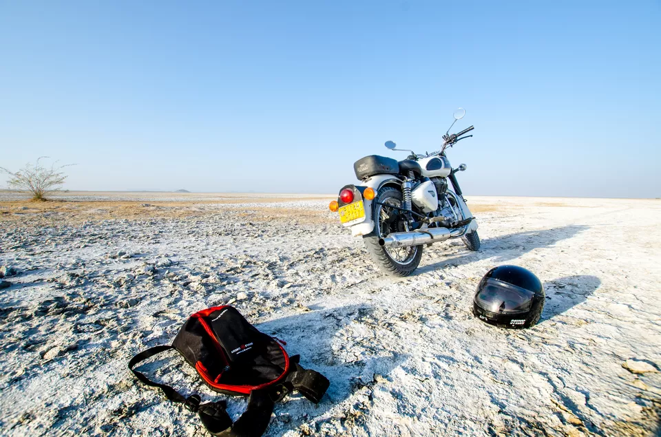 Photo of SAMBHAR LAKE, Jaipur, Rajasthan, India by Ayushee Chaudhary