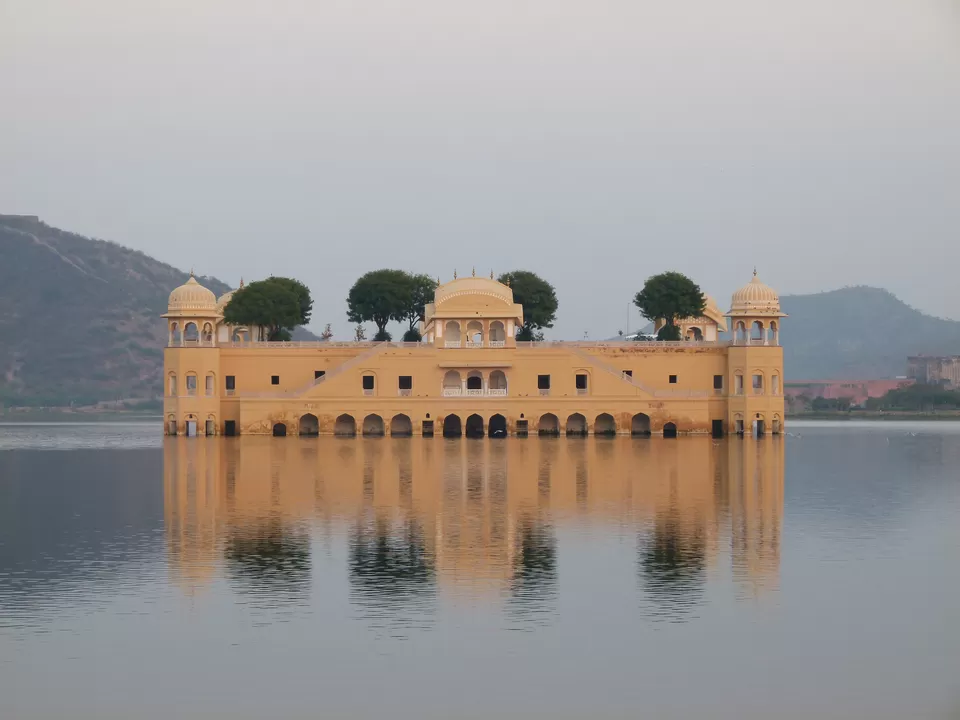 Photo of Jal Mahal, Amer, Jaipur, Rajasthan, India by Ayushee Chaudhary