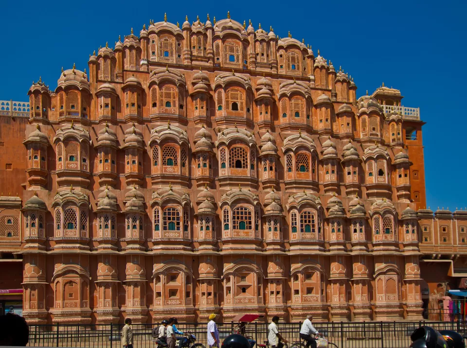 Photo of Hawa Mahal, Hawa Mahal Road, Badi Choupad, J.D.A. Market, Pink City, Jaipur, Rajasthan, India by Ayushee Chaudhary