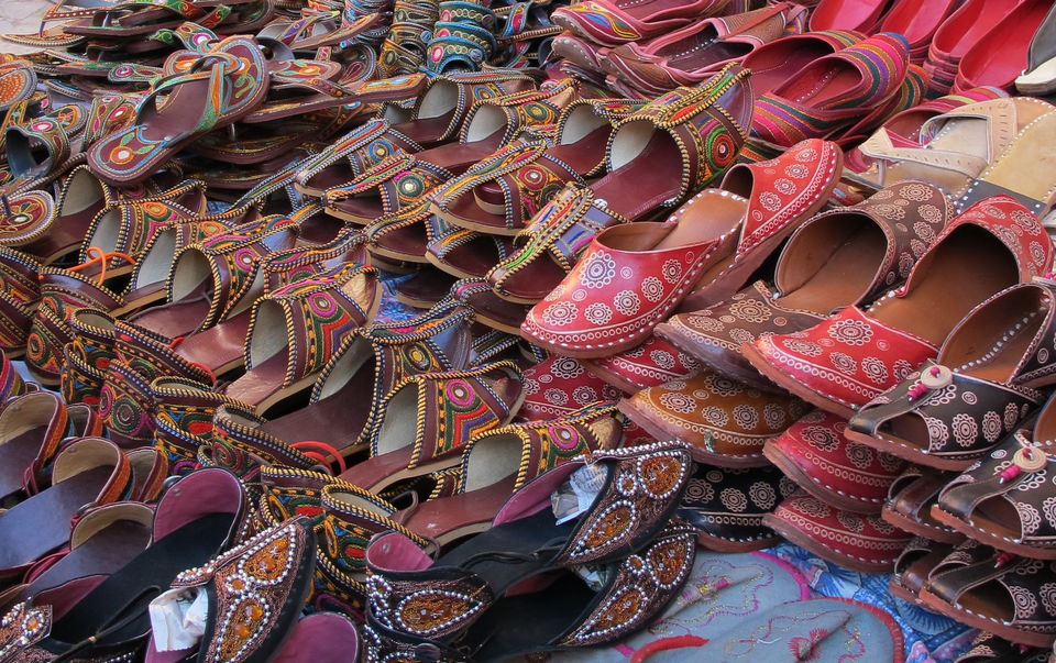 Photo of Johari Bazar, Jaipur, Rajasthan, India by Ayushee Chaudhary