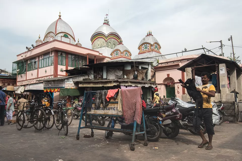 Photo of Kalighat Temple, Kali Temple Road, Kalighat, Kolkata, West Bengal, India by Ayushee Chaudhary
