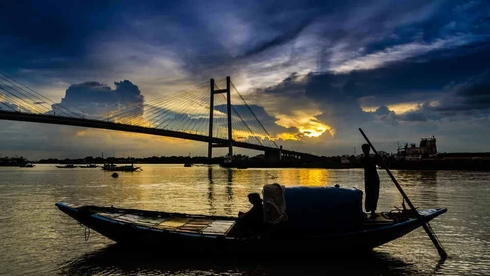 Photo of Princep Ghat, Strand Road, Fort William, Hastings, Kolkata, West Bengal, India by Ayushee Chaudhary