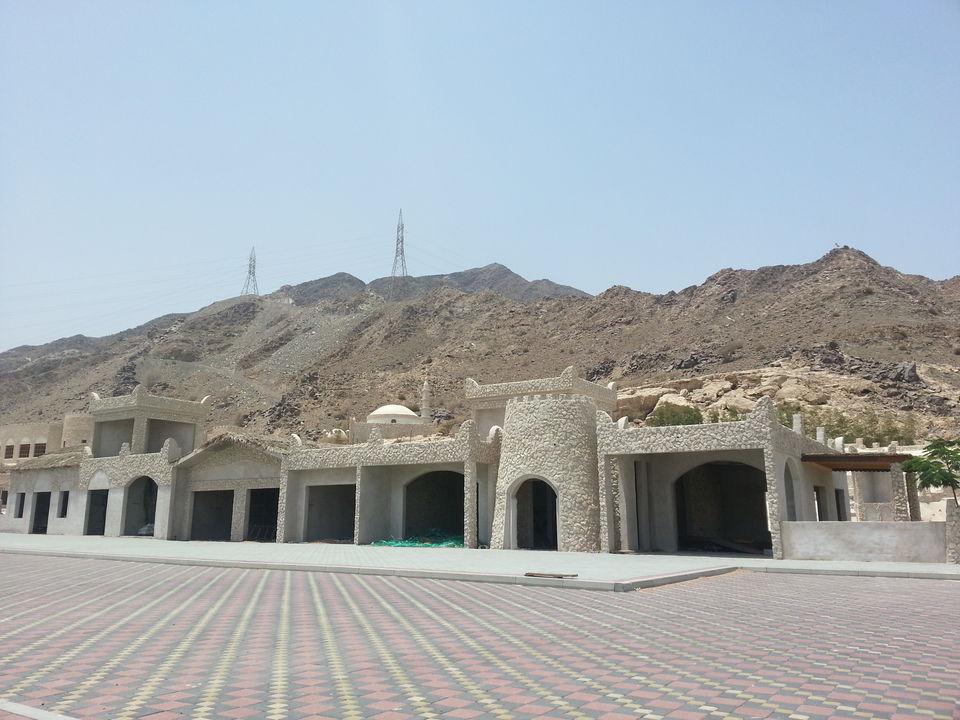 Photo of Drive amidst desert, mountains and beaches at Fujairah, UAE 5/9 by Ramprasad Subudhi
