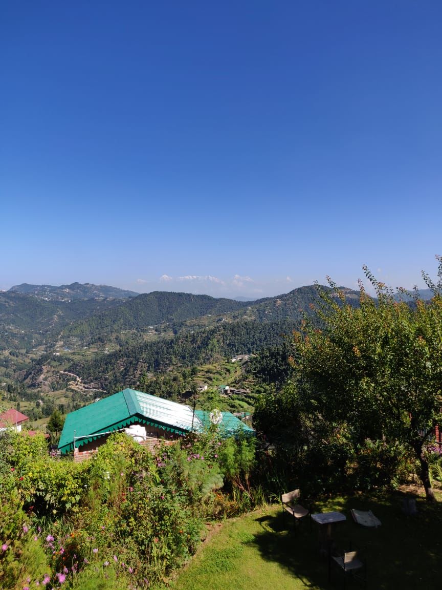Photo of I worked from the Mountains for a week and I loved it! #TravelduringCOVID19 by Karishma Govil