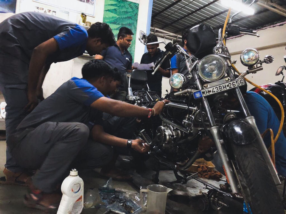 Photo of A Ride To Kolkata From Mumbai by Aniruddha Chang