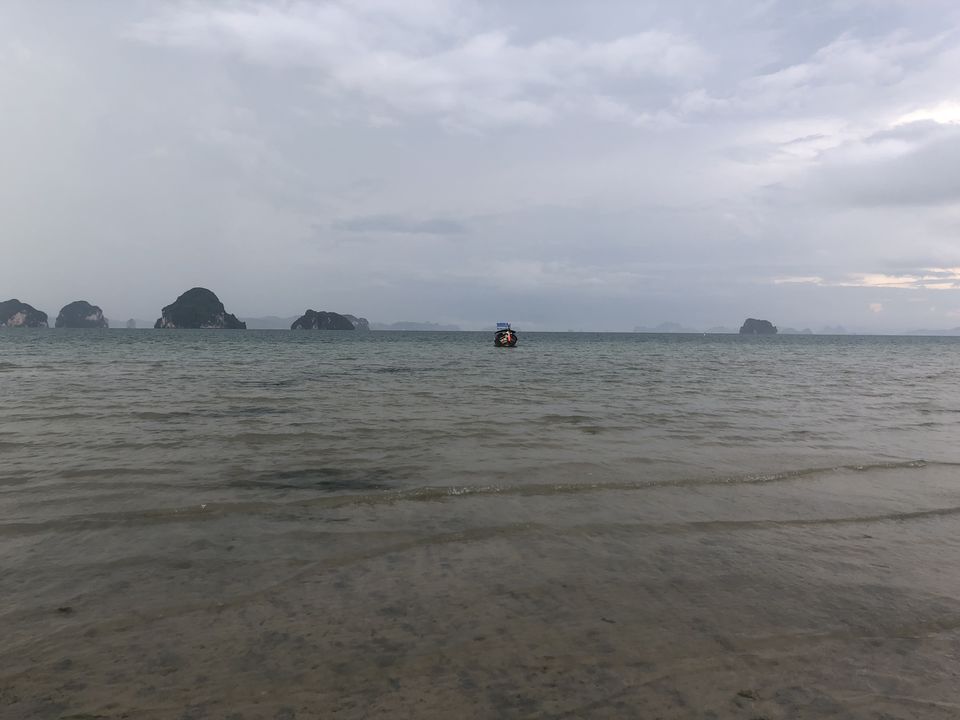 Photo of Tubkaek Beach 6024, Nong Thale, Mueang Krabi District, Krabi, Thailand by Vrundesh