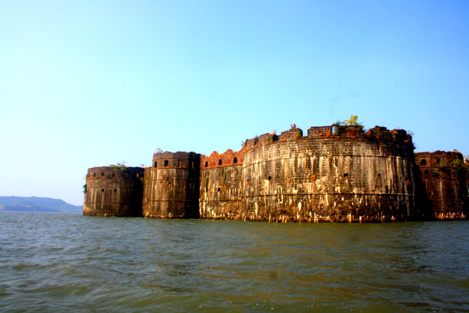 Photo of Murud Janjira- An unassailable marine fort !! 11/15 by Sneha Vashist