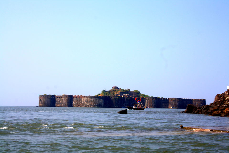 Photo of Murud Janjira- An unassailable marine fort !! 13/15 by Sneha Vashist