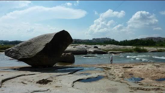Photo of My first Solo Trip, Hampi #places #tovisit #solowomentravel #southindiaitinerary by Pallavi pandey