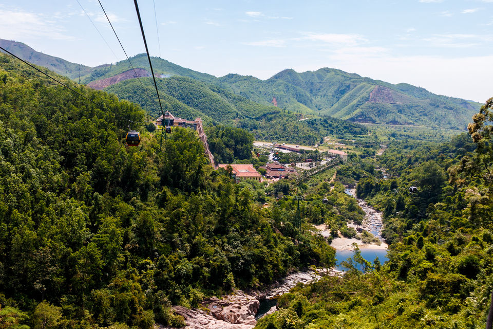 Photo of Bà Nà Hill - đường lên tiên cảnh, Hòa Ninh, Da Nang, Vietnam by Andrew Ng De Rong