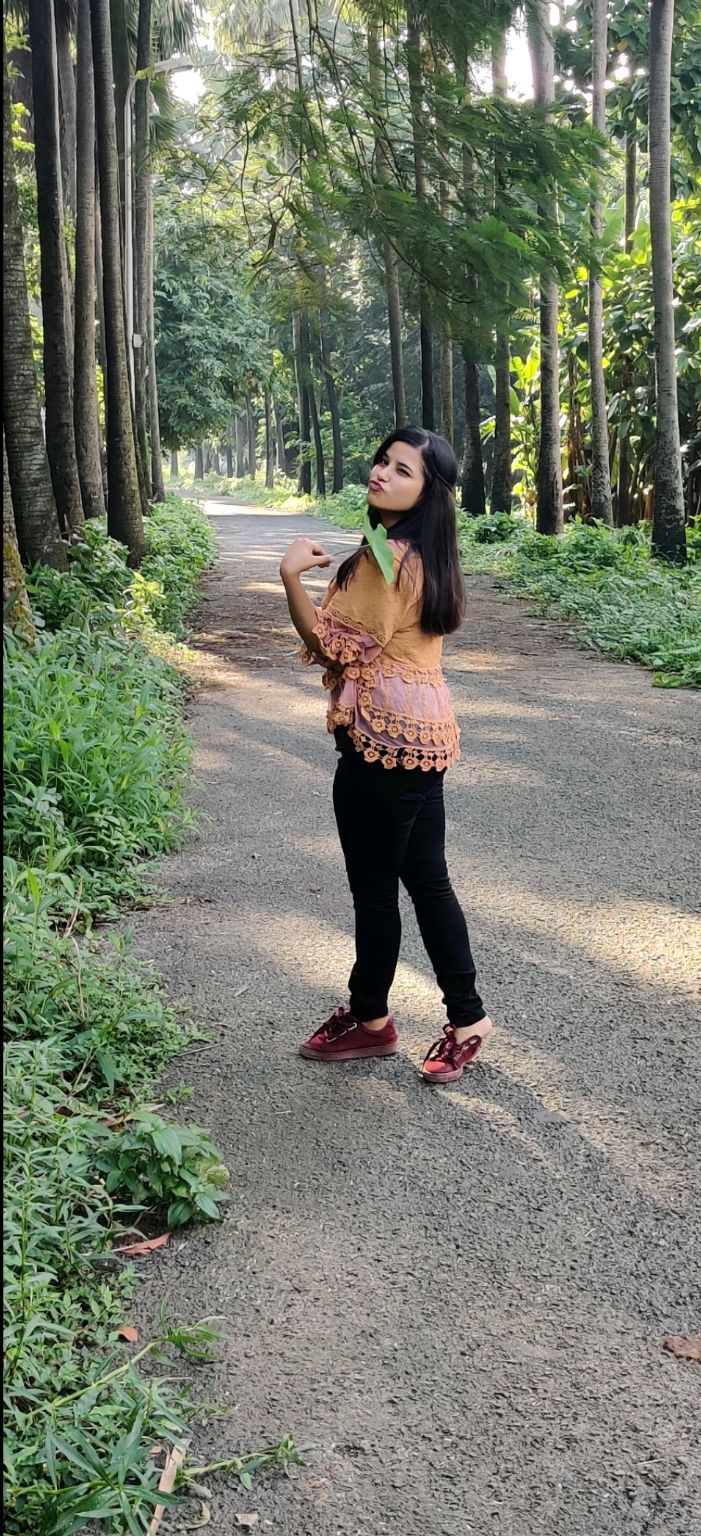 Photo of Botanical Garden Road, Shibpur, Howrah, West Bengal, India by Puja