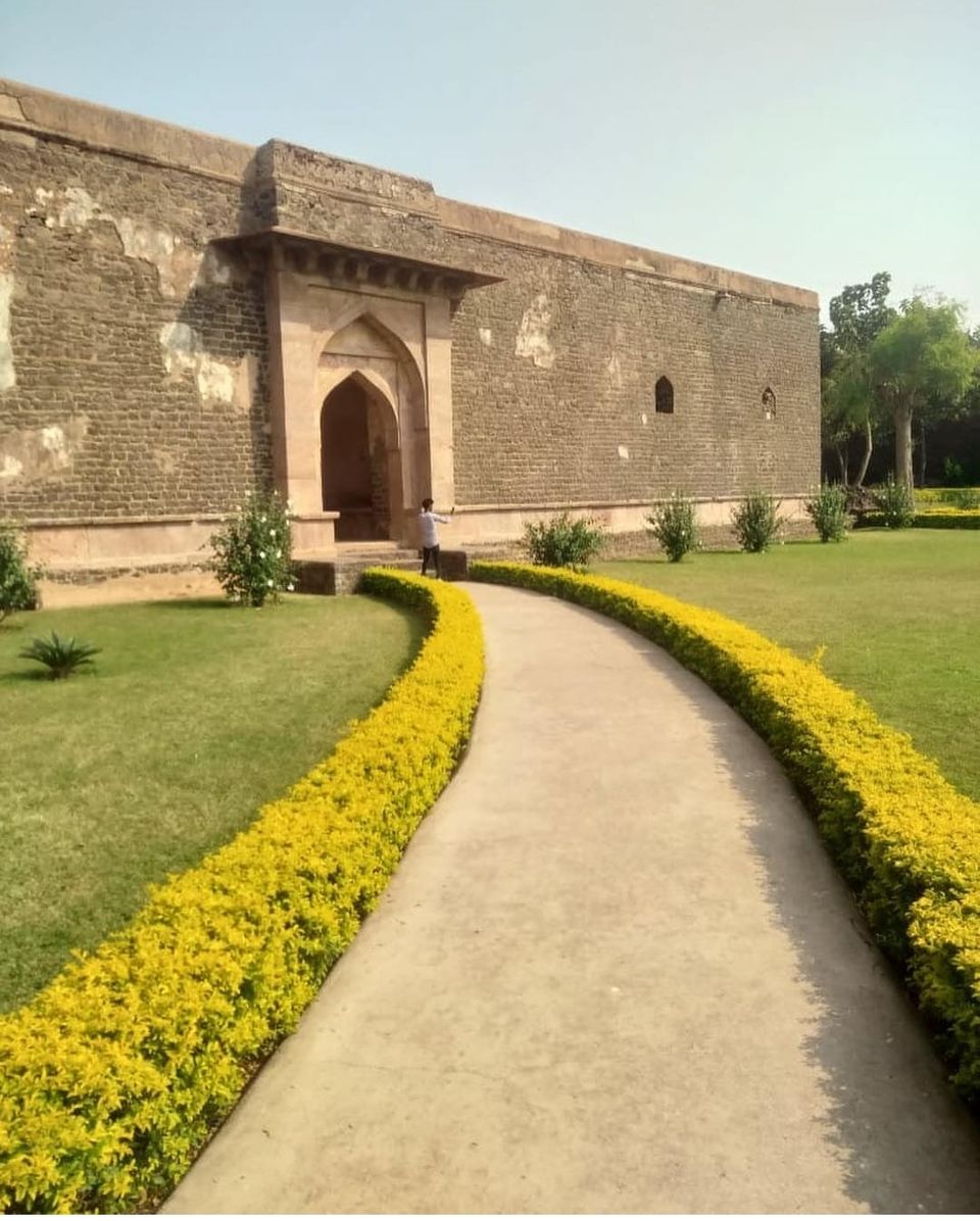 Photo of मांडू : एक ऐतिहासिक यात्रा के लिए तैयार हो जाइये। by Shareef