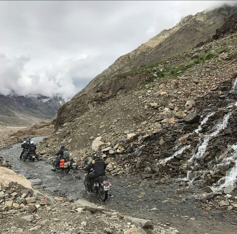Photo of मनाली से लेह रोड ट्रिप : लेह-लद्दाख का बाइक ट्रिप प्लान करने से पहले जान लें जरूरी बातें by Shareef