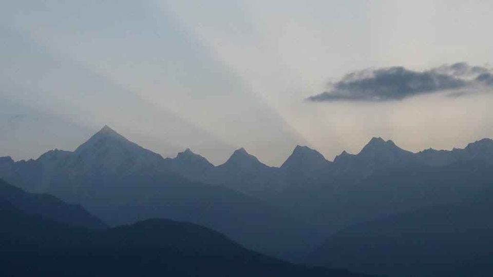 Photo of A Glimpse to God's Vacation home from Khaliyan top (Munsiyari) by Aditya Jain