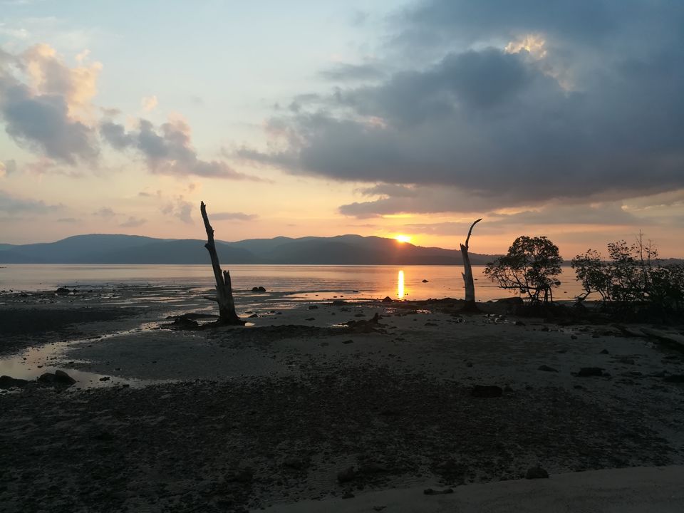 Photo of Munda Pahar Trek Point, Andaman and Nicobar Islands, India by Vimudha Muralidharan