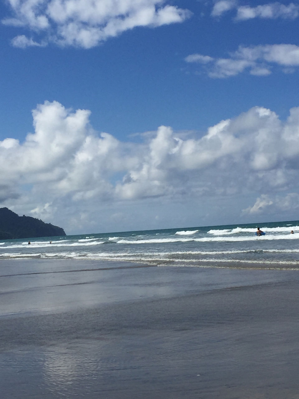 Photo of Waihi Beach by Meenakshi Sharma