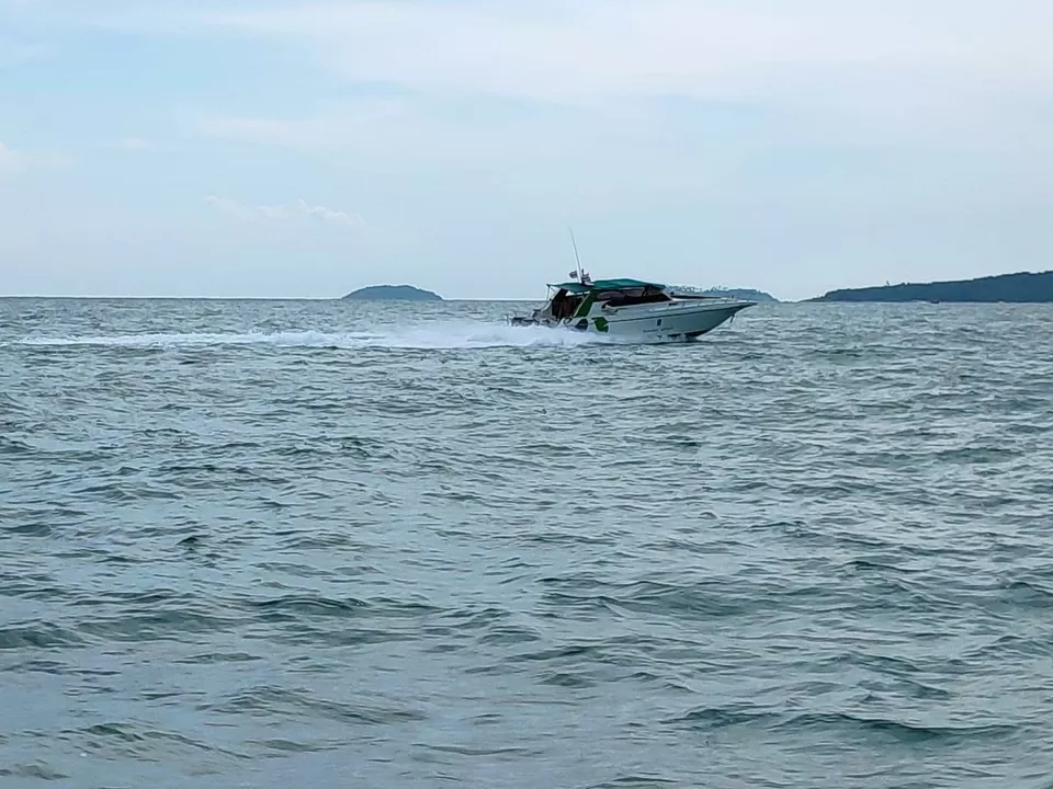 Photo of Banana Beach Phuket Choeng Thale, Thalang District, Phuket, Thailand by Bhumika Bhardwaj