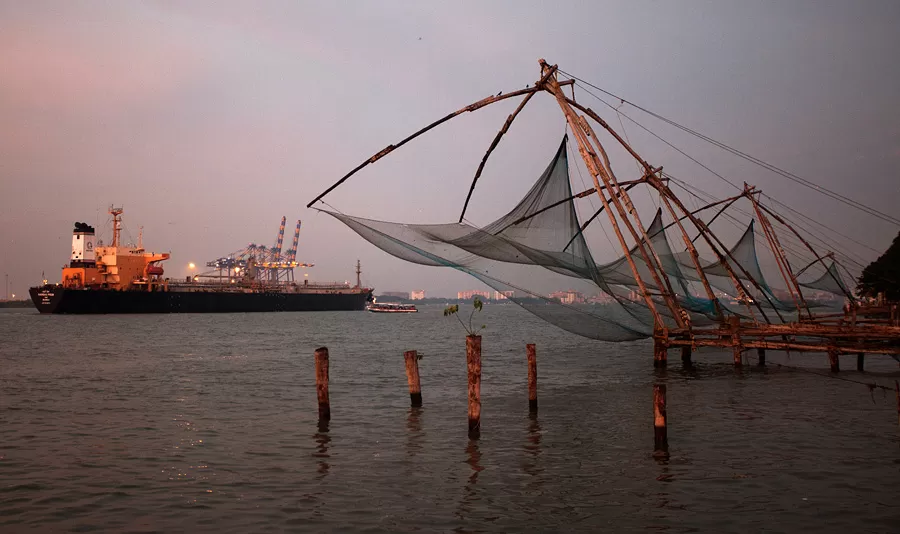 Photo of Chinese Fishing Net, Fort Kochi, Kochi, Kerala, India by Soul and Fuel