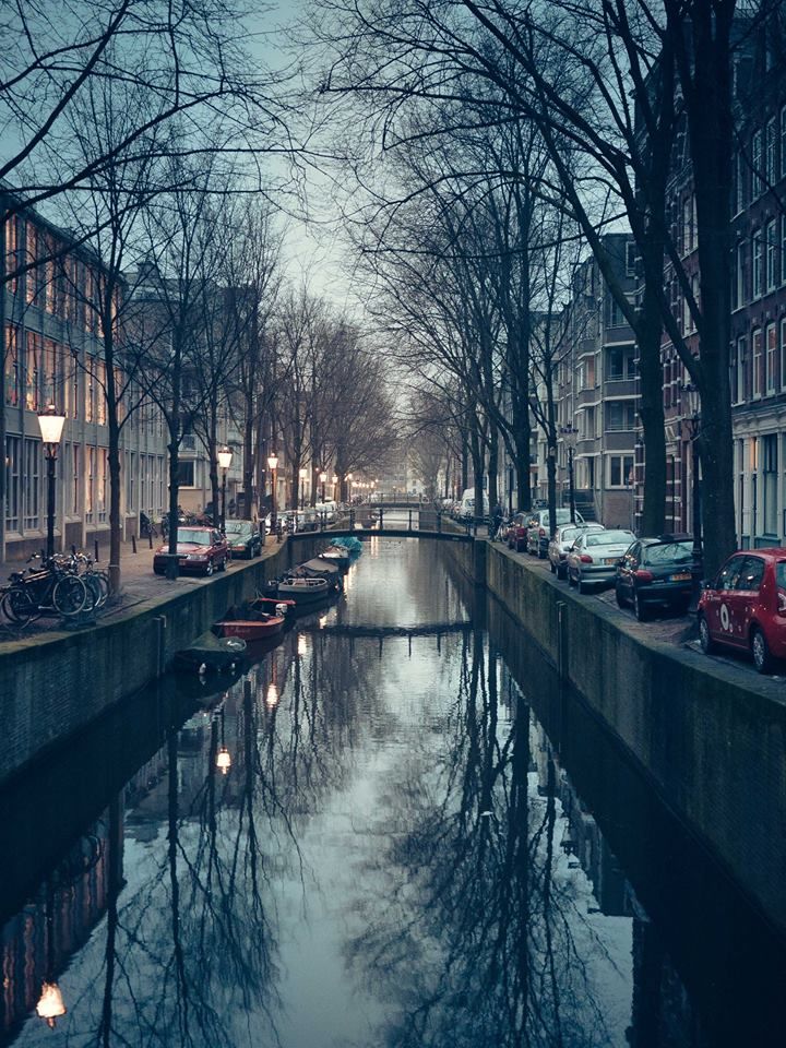 Photo of Amsterdam, if only I knew how to describe it 2/3 1/3 by Ferdouss Hilal