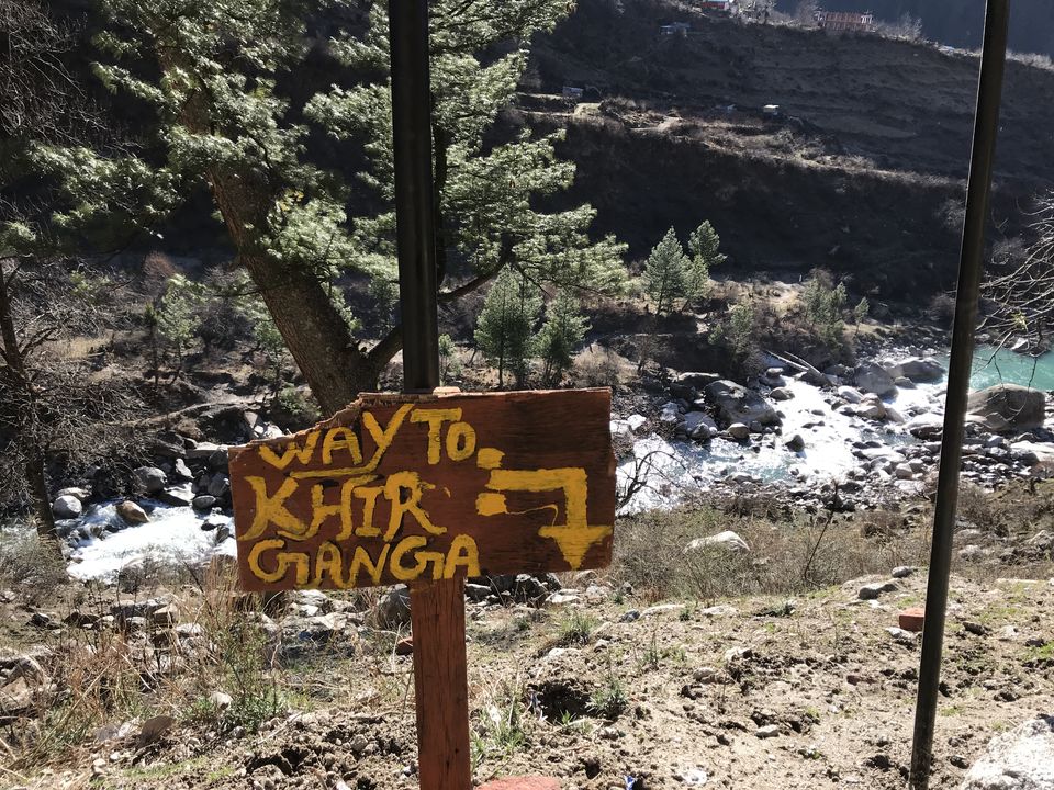 Photo of Kheer Ganga Trek, Khir Ganga, Himachal Pradesh, India by Road Runner