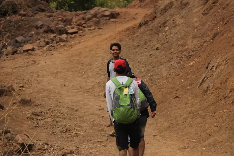 Photo of kalsubai Peak, Bari, Maharashtra, India by Road Runner