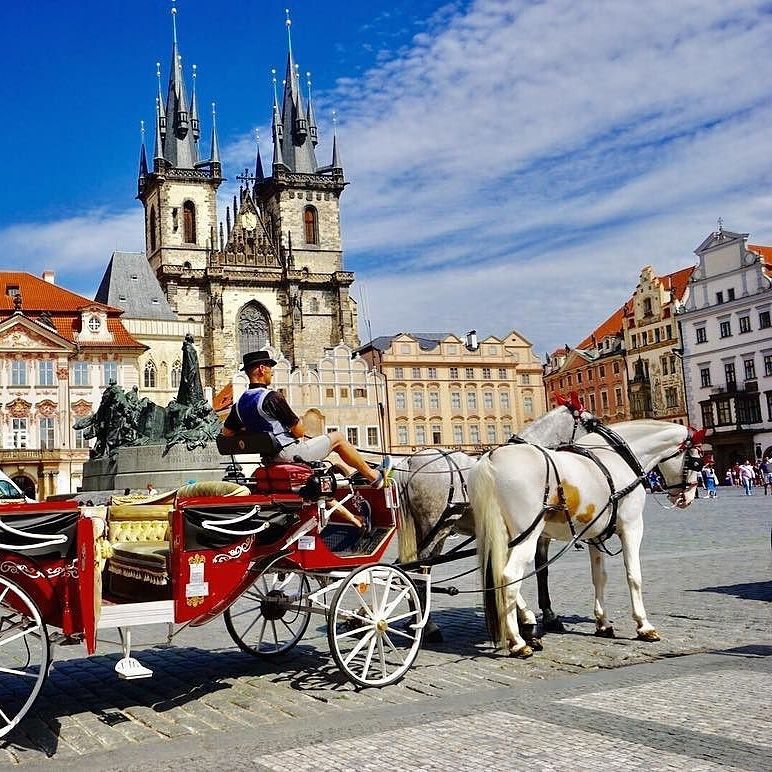 Photo of 10 of Europe's best spring events - Expat Explore by Bas Rickens