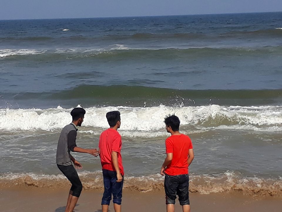 Photo of Thiruvanmiyur Beach, Valmiki Nagar, Thiruvalluvar Nagar, Chennai, Tamil Nadu, India by Pratiyush Sah