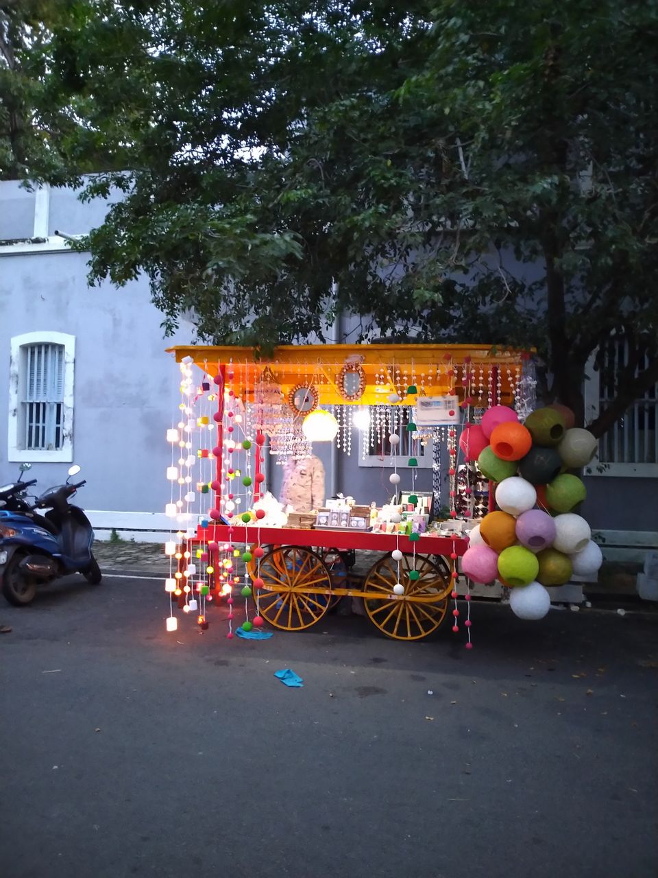 Photo of Sri Aurobindo Ashram, Manakula Vinayagar Koil Street, Near Junction of, White Town, Puducherry, India by Pratiyush Sah
