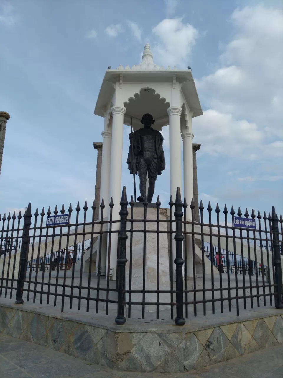 Photo of Rock Beach, White Town, Puducherry, India by Pratiyush Sah