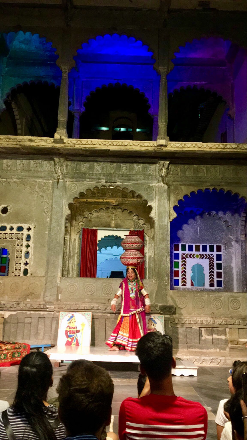 Udaipur City Of Lakes In 24 Hours Tripoto Photo Of Bagore Ki Haveli Gangaur Ghat Marg Hotel Palace Silawatwari